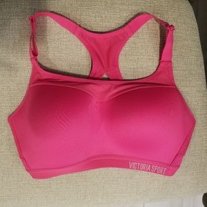 VS Lightweight Sports Bra